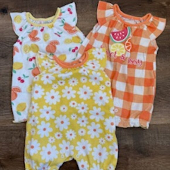 6-9mo Girls Clothing Bundle | Great Condition | Perfect for Spring and Summer - Picture 5 of 6